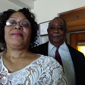 Meet your Posher, Robin